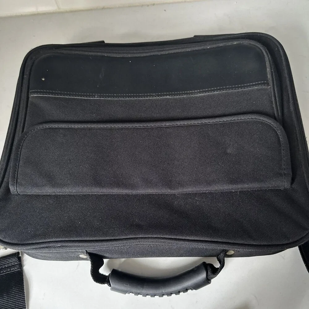 INIT Laptop Computer Shoulder Bag Black 12”x15” Shoulder Strap